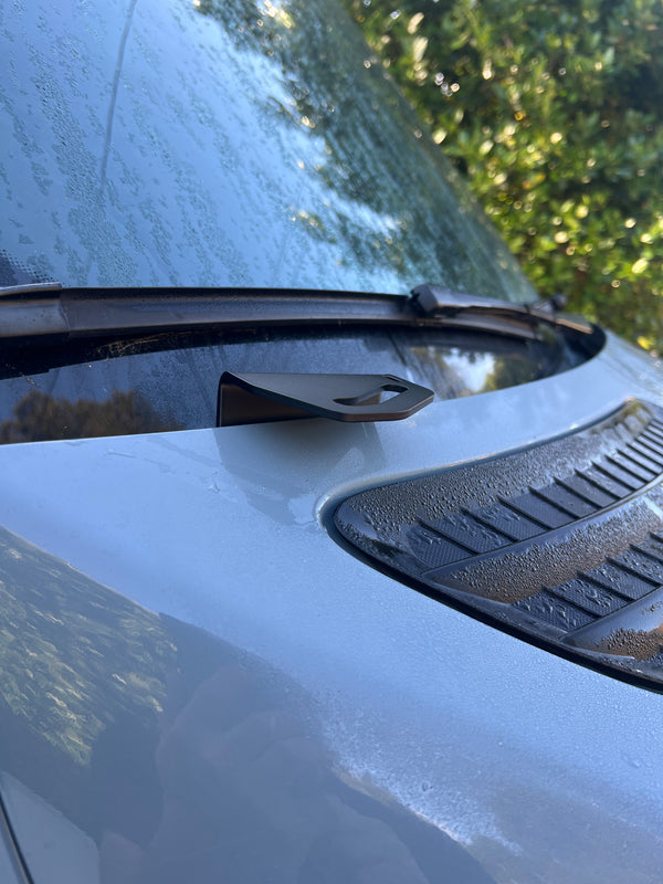 Moonraker Design Sprinter Hood Ditch Light Brackets