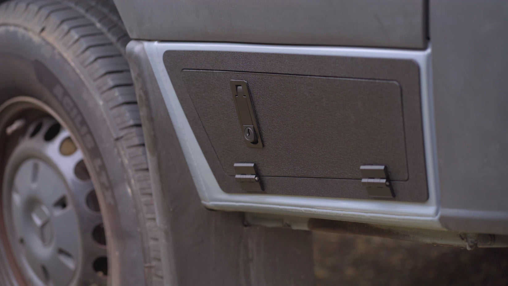 Sprinter 144 Rocker Lockers – Moonraker Design Co.